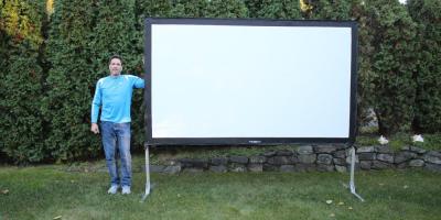 5 Portable Projection Screens for Projectors